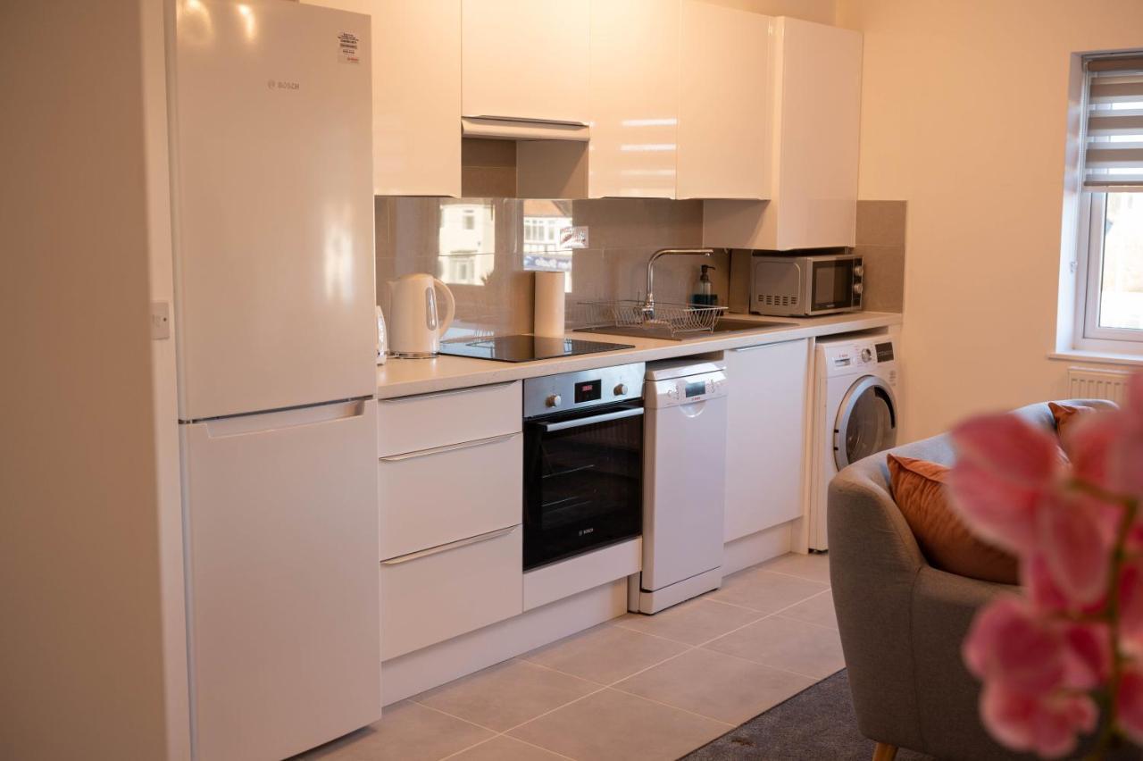 Walnut Flats-F4, 2-Bedroom With Ensuite - Parking, Netflix, Wifi - Close To Oxford, Bicester & Blenheim Palace 基德灵顿 外观 照片