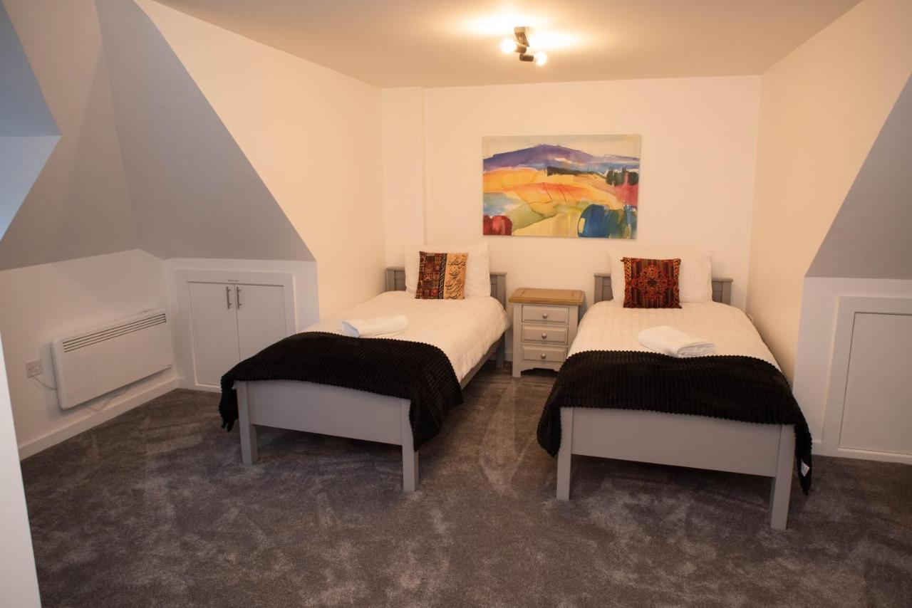 Walnut Flats-F4, 2-Bedroom With Ensuite - Parking, Netflix, Wifi - Close To Oxford, Bicester & Blenheim Palace 基德灵顿 外观 照片